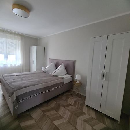 Highfield 2 Rooms Apartment Аугсбург Экстерьер фото